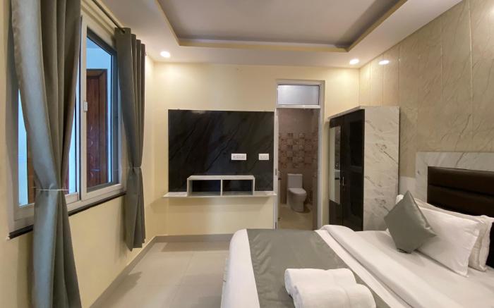Hotel Kaanha Residency