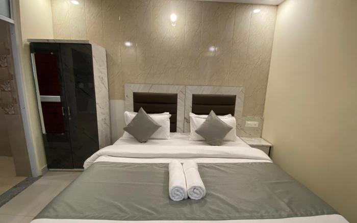 Hotel Kaanha Residency