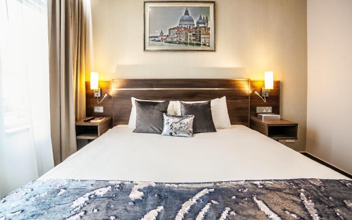 Hampton Suites Apartment