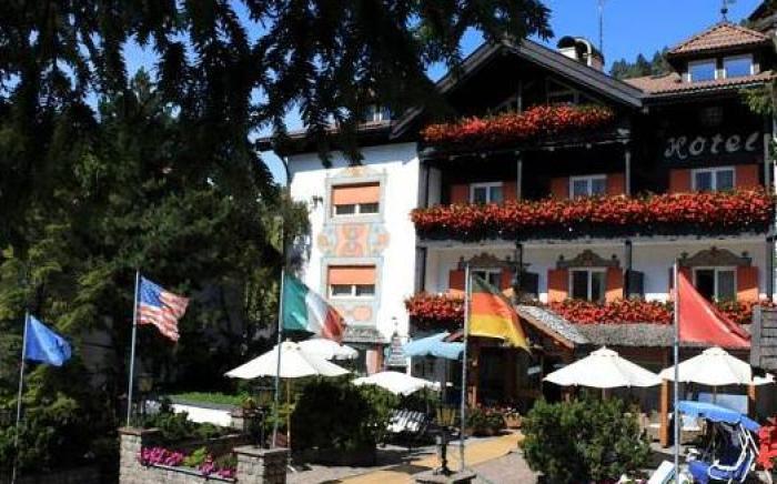 Villa Martha Vintage Hotel-B&B