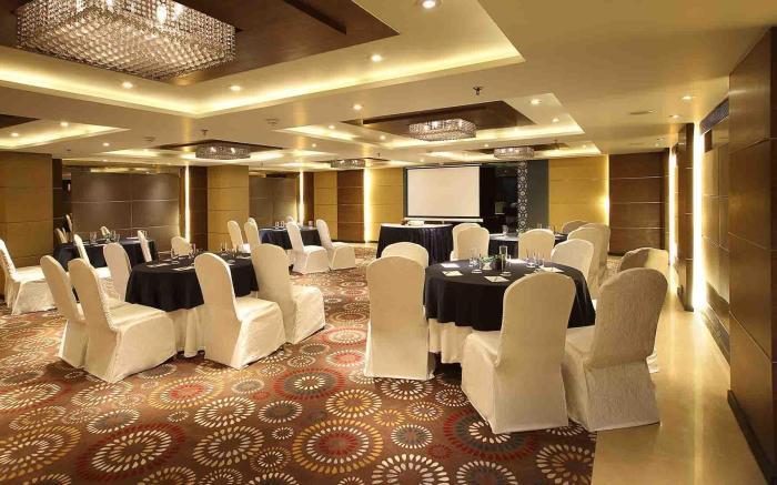 Fortune Select SG Highway, Ahmedabad - Member ITC Hotels' Group
