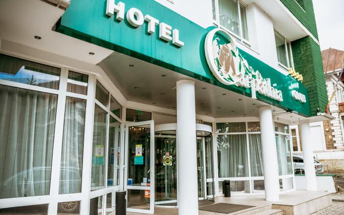 Hotel Carpathia