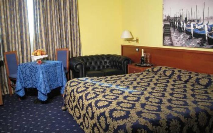 Venice Hotel con Colonnine Elettriche