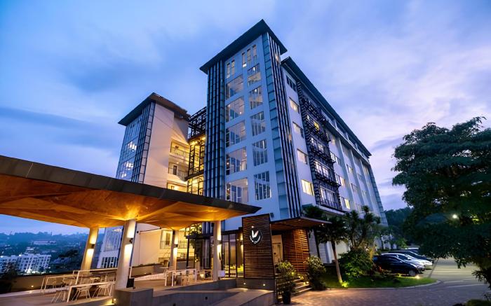 Clove Hotel