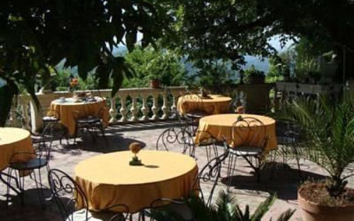 Logis Hotel La Bellaudiere