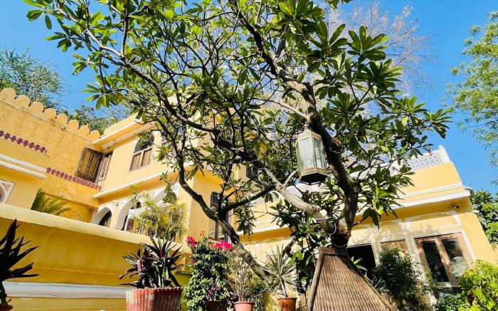 Sunar Bagh An Exclusive 3 bedroom Mountain Castle