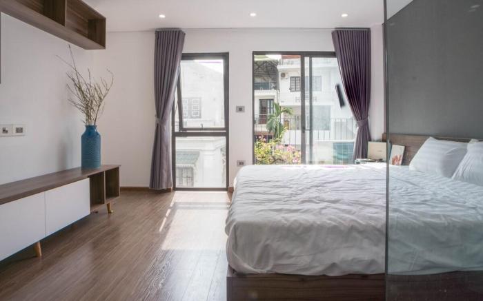 Two BR Serviced apartment in Hoan Kiem