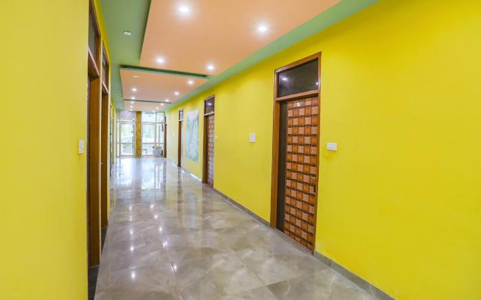 FabHotel Kriti Green