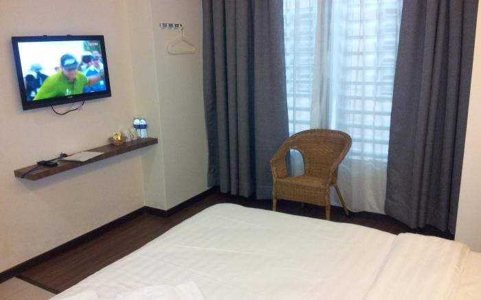 9 Square Hotel