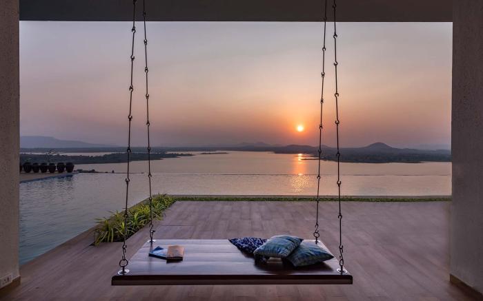 StayVista at Sunset on the Lake 