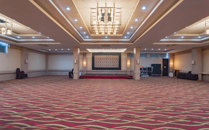 Urbanview Hotel Newton Riau Bandung by RedDoorz