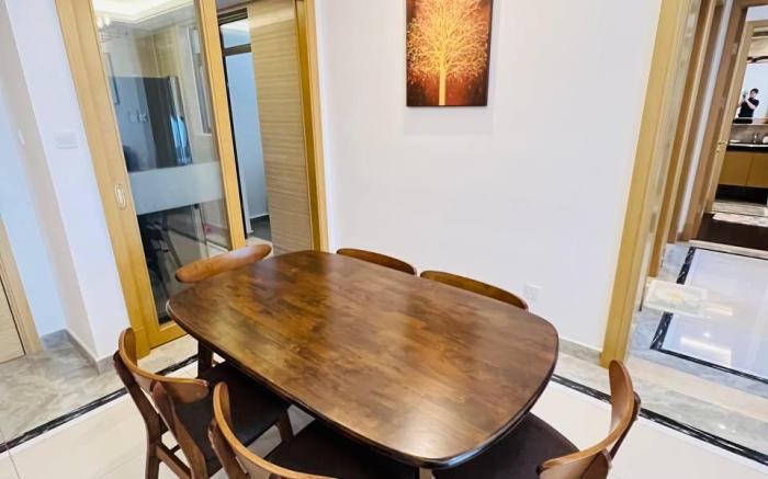 Cozy 3BR unit at R&F Princess by ANJU