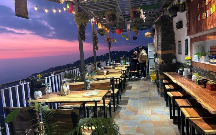 Lord Krishna Boutique Stay