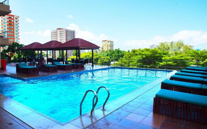 AURA SUITES