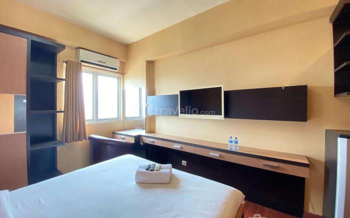 Cozy Studio Room at Suites @Metro By Travelio