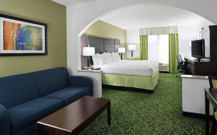 Holiday Inn Express and Suites - Stroudsburg By IHG