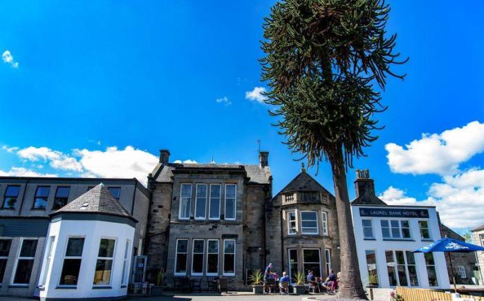 Laurel bank Hotel