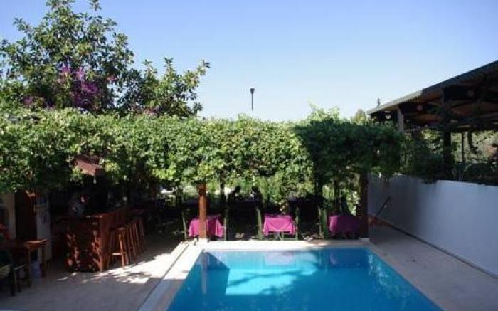 Hotel Ferah