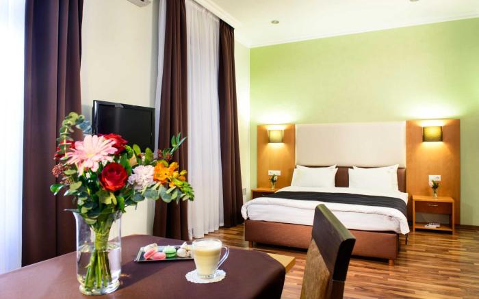 Greguar Hotel