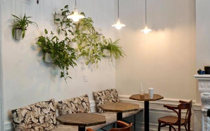 Ambrose House & Cafe