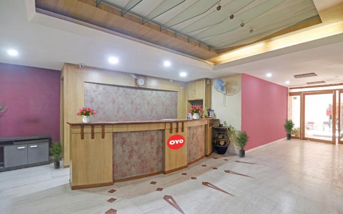 Hotel O Padmini Near Lakdikapool Metro Station