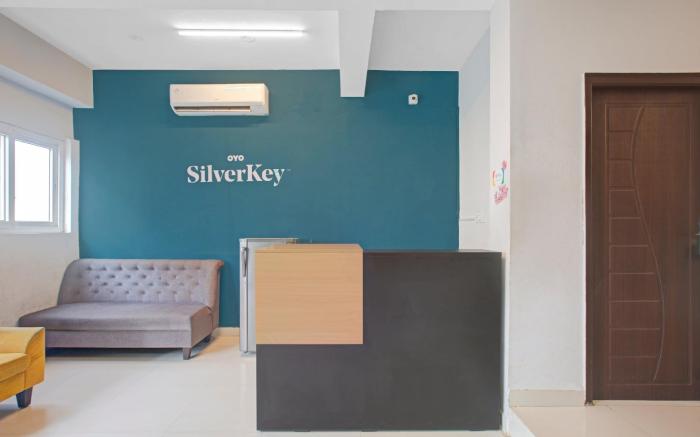 Collection O Silver Key Executive