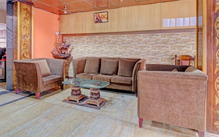 Hotel O Royal Grand Residency Near Lalbagh Botanical Garden