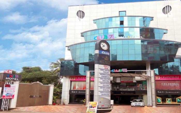 CLUB 7 HOTEL 