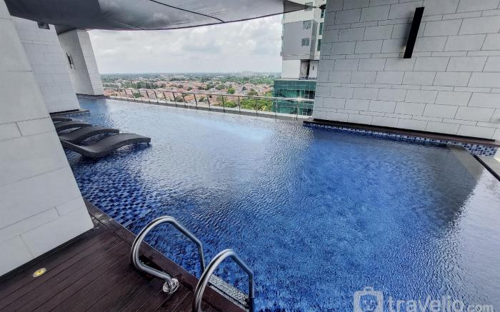 Spacious Lavish 3BR at Hillcrest House By Travelio
