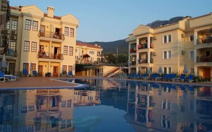 Sea Breeze Hotel and Apartments