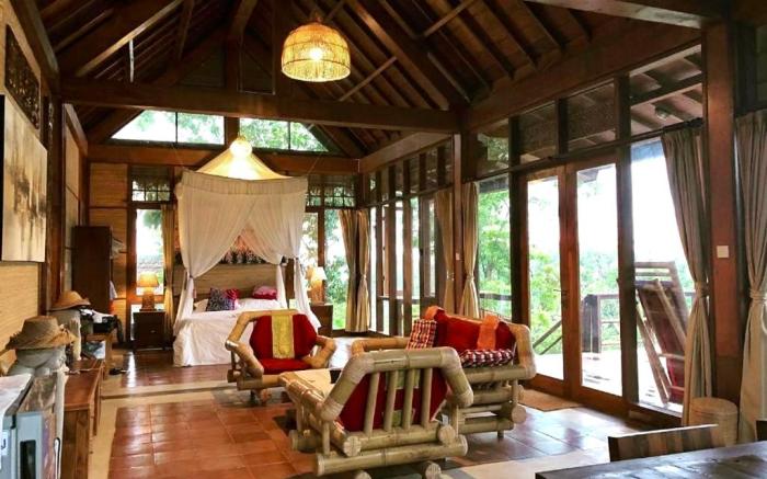 Sang Tirta Resort