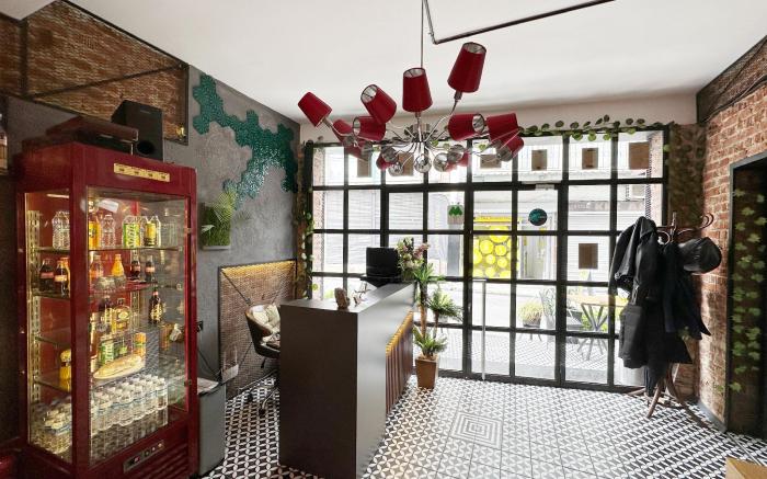 Black Art Hotel