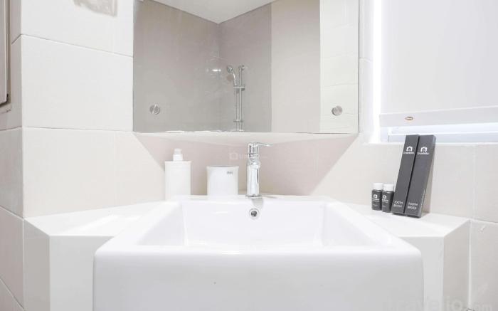 Nice and Comfort 2BR at Pejaten Park By Travelio