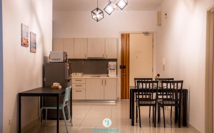 Lovely 4-bedroom condo with pool for 6 pax -Cheras