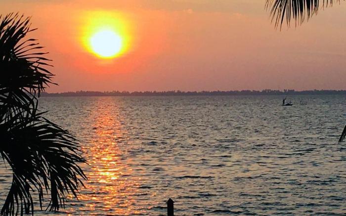Hotel Leaf on Lagoon