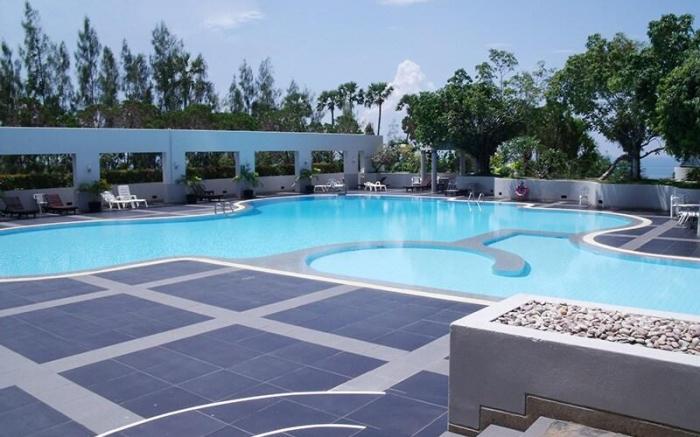 Pattaya Jomthein 2 Bed Frontline Beach Apartment 