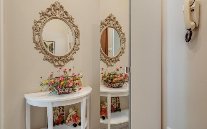 Beautiful Jewel in the TOP Centre