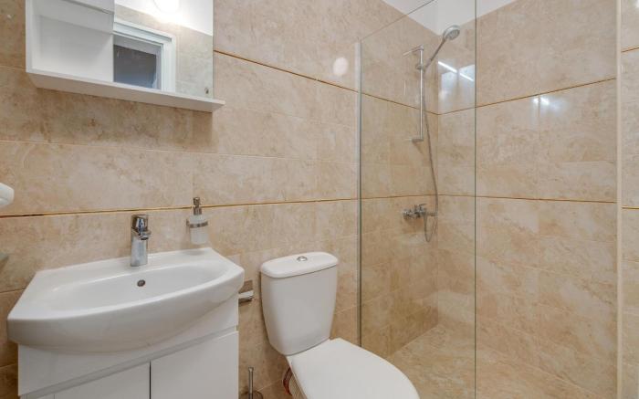 Beautiful Jewel in the TOP Centre