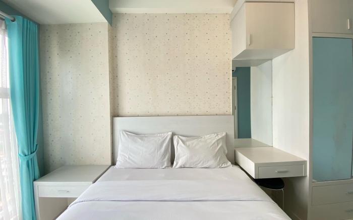 Cozy 2BR Apt at Parahyangan Residence By Travelio