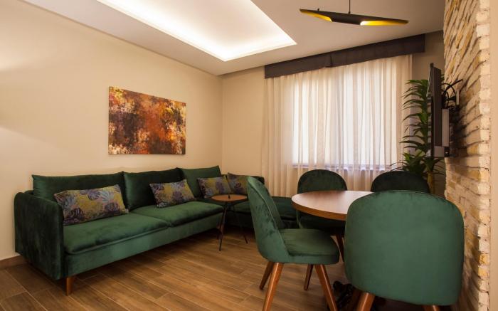 Maxuite Hotel in home 