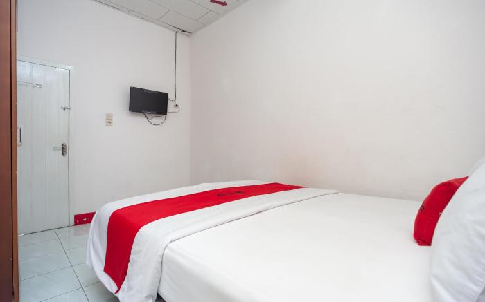 RedDoorz Syariah near Tugu Juang Jambi 3