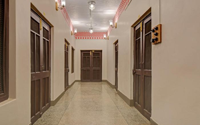 Treebo The Regal House, Near Fateh Sagar Lake