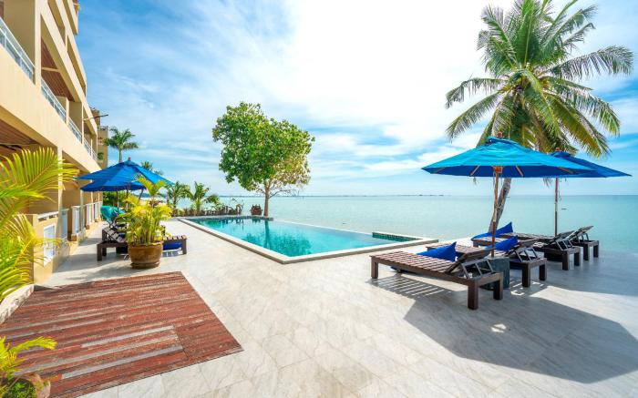PHALACLIFF BEACH RESORT