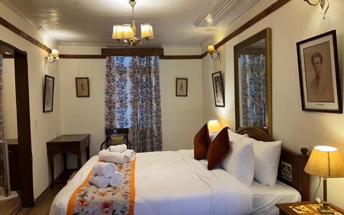 Woodville Palace(A Heritage property since 1938)