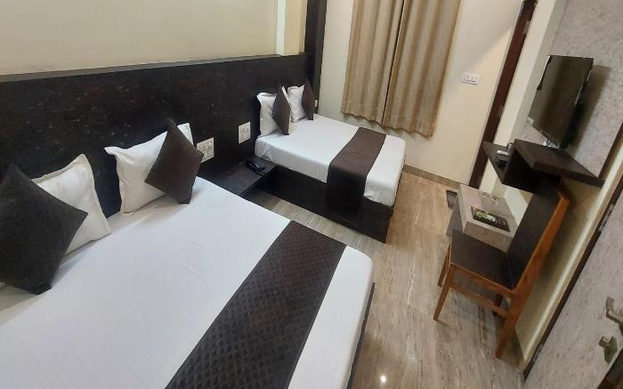 Hotel Raas Palace