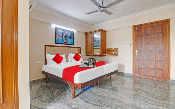 Super OYO Townhouse 213 Artemis Hospital Near Appu Ghar