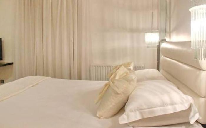 Zuni Restaurant & Boutique Hotel