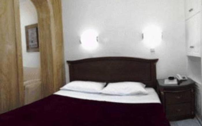 Alex Hotel