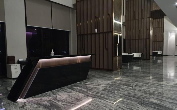 Sky pool 4 star hotel grade stay in i-City 4
