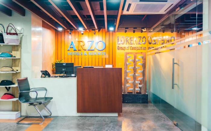Arzo Hotel Premier